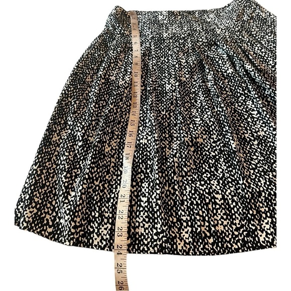 Talbots Black White Patterned Pleated Silky Knee Length Full Mini Skirt SizeMP - Picture 9 of 15